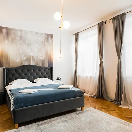Lara's Loft Brassó